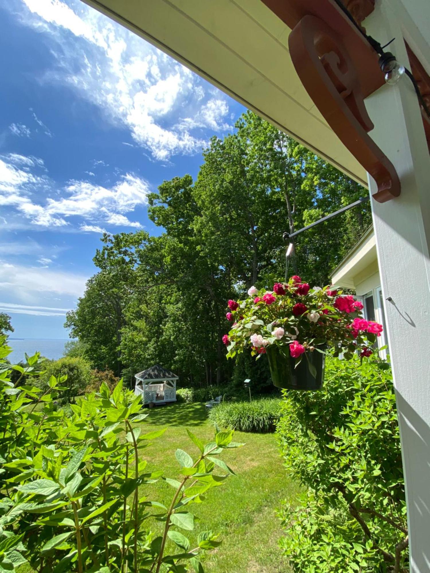 Victorian By The Sea Bed & Breakfast Lincolnville Eksteriør bilde