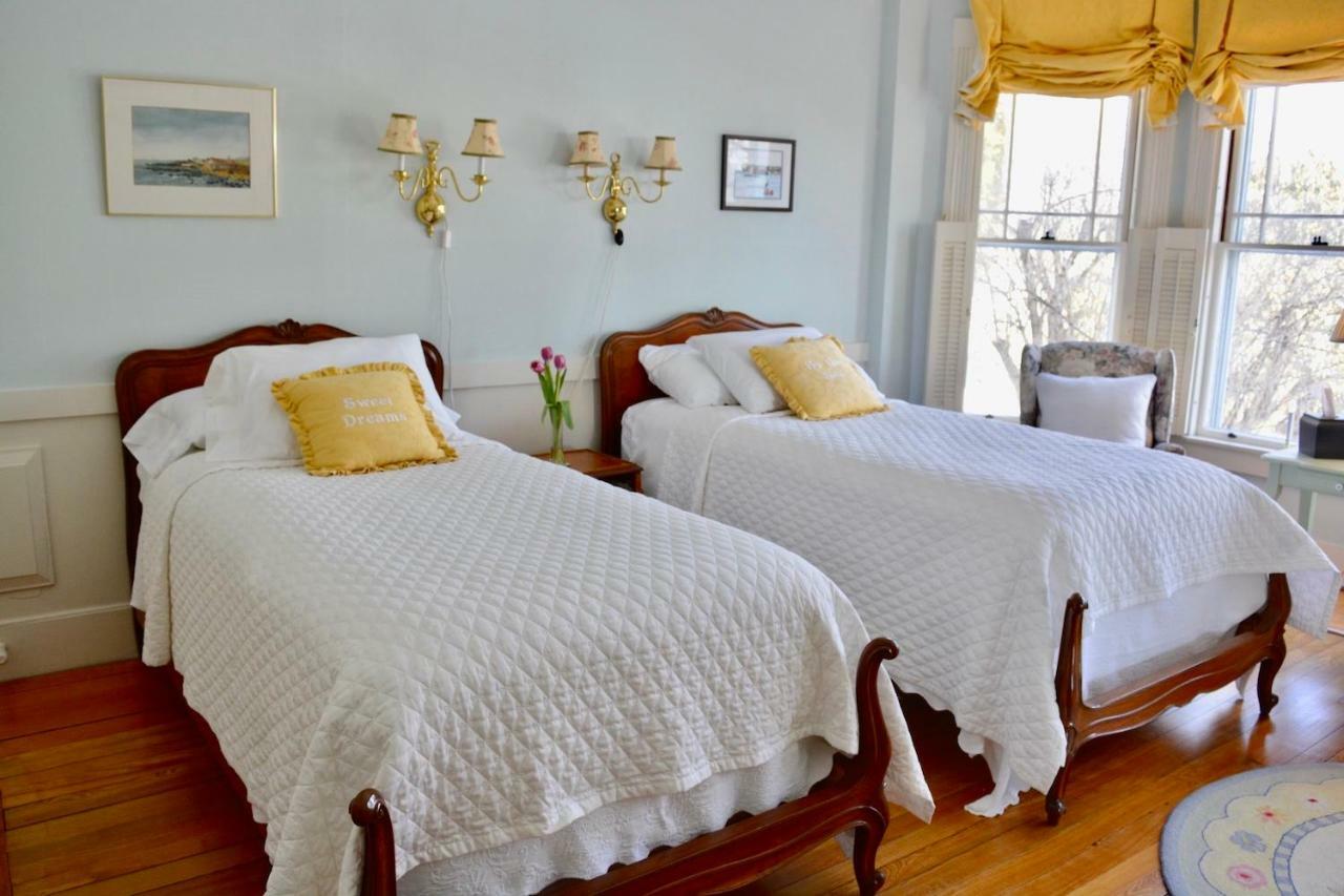 Victorian By The Sea Bed & Breakfast Lincolnville Eksteriør bilde