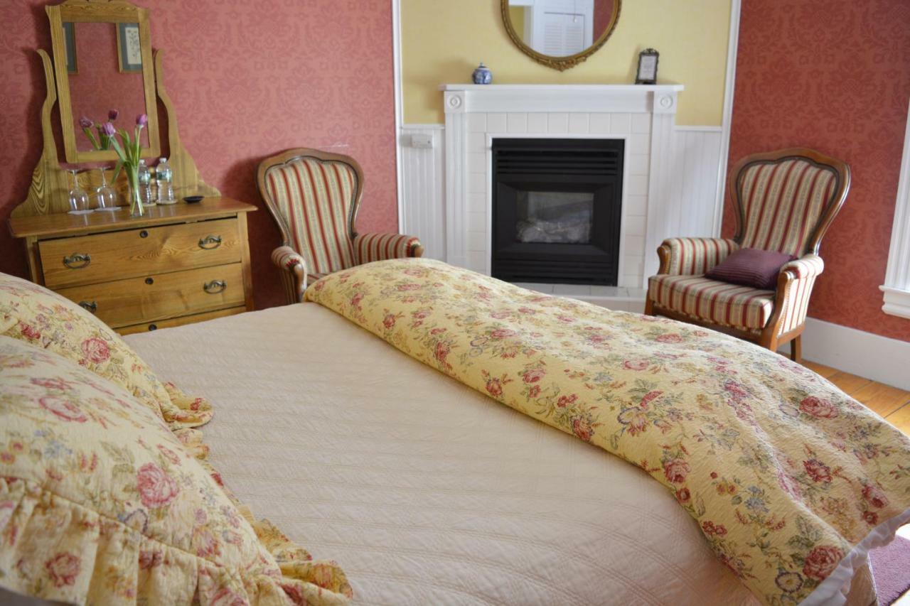Victorian By The Sea Bed & Breakfast Lincolnville Eksteriør bilde